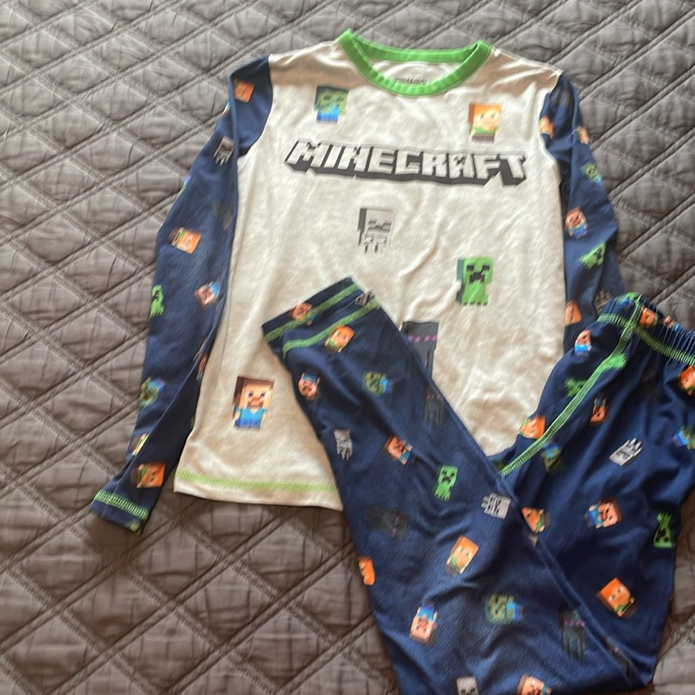 Minecraft base layer style Pjs🟩